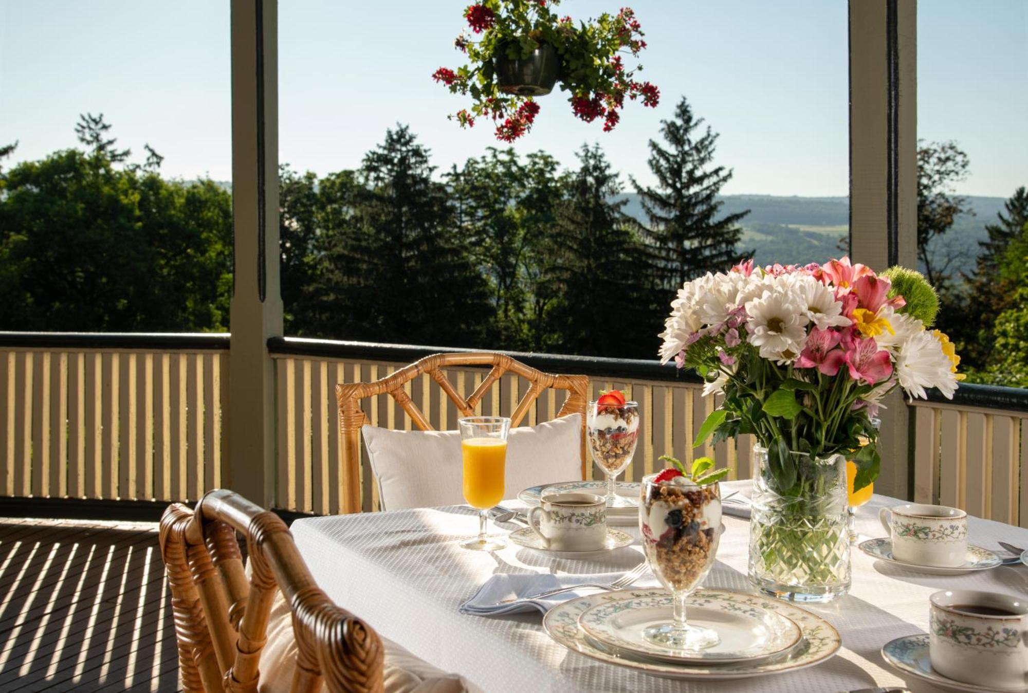 King Room Garden View