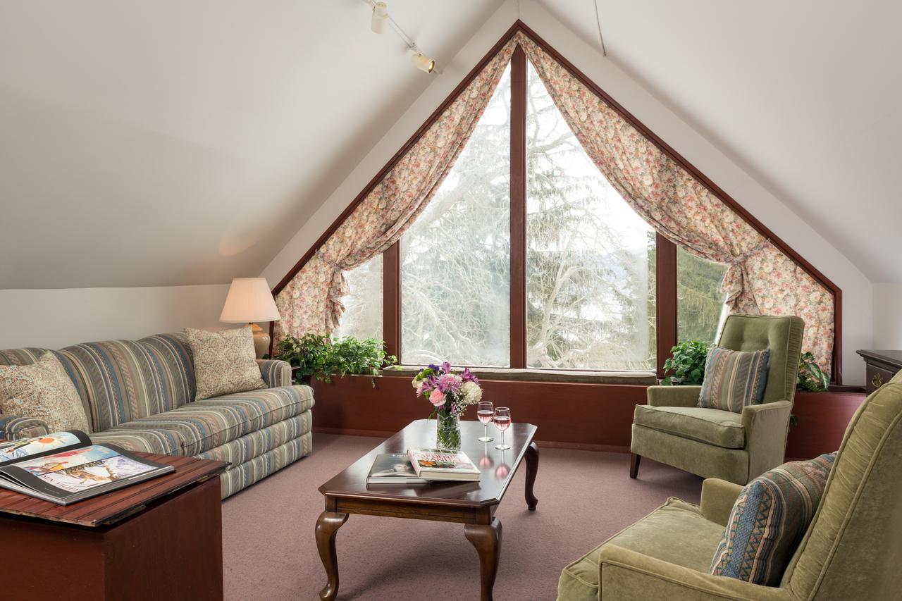 King Room Lake View