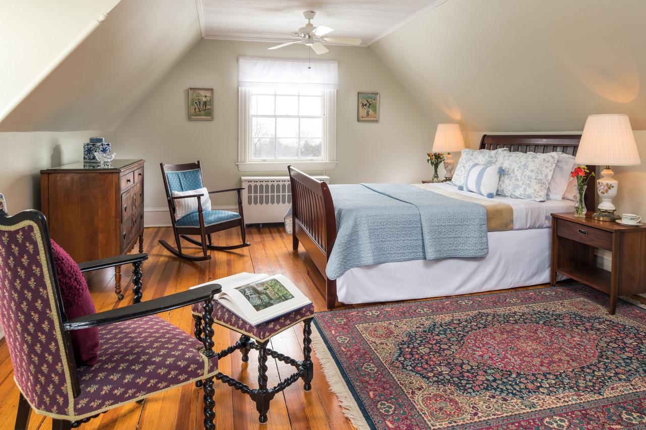 King Room Garden View